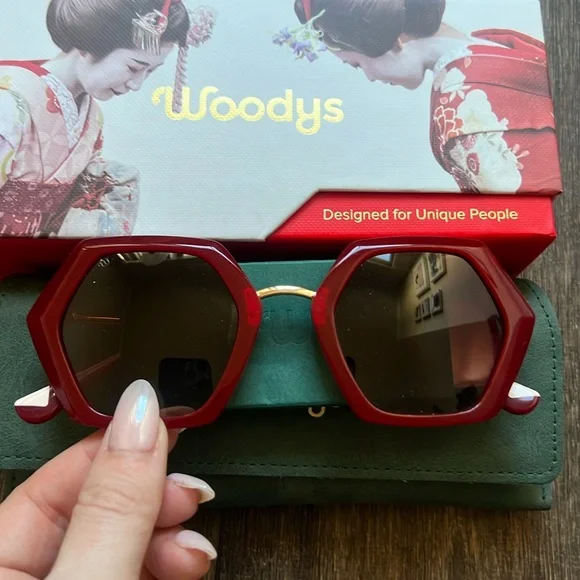 Woodys Claudia Sunglasses Sunglasses | Woodys Claudia - ALEXANDER DAAS main image 3
